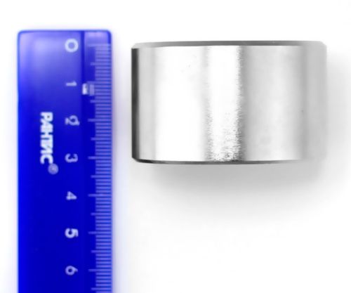 Неодимовый магнит  диск 50х30мм в наличии фото 3
