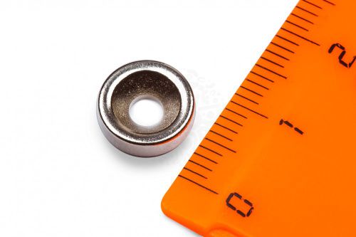 Неодимовый магнит диск 10х3мм с зенковкой 3,5/7 в наличии фото 2